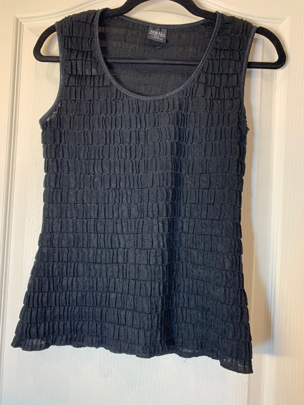 Tribal Black Textured Sleeveless Top Size Small Stretch Lightweight Layering Pie